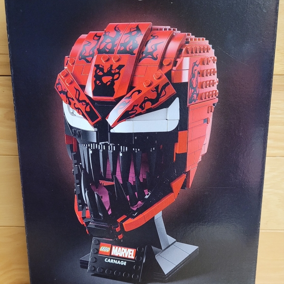 LEGO Marvel Spider-Man Carnage Building Kit Helmet 76199 - Picture 9 of 11